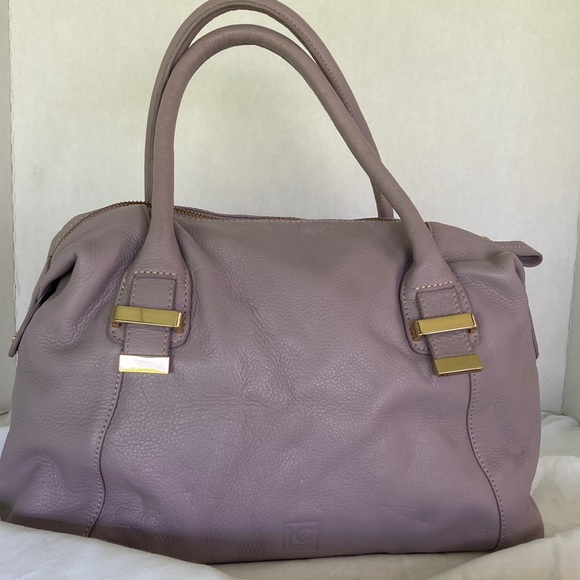 Liz Claiborne Handbags - Liz Claiborne large lilac leather handbag